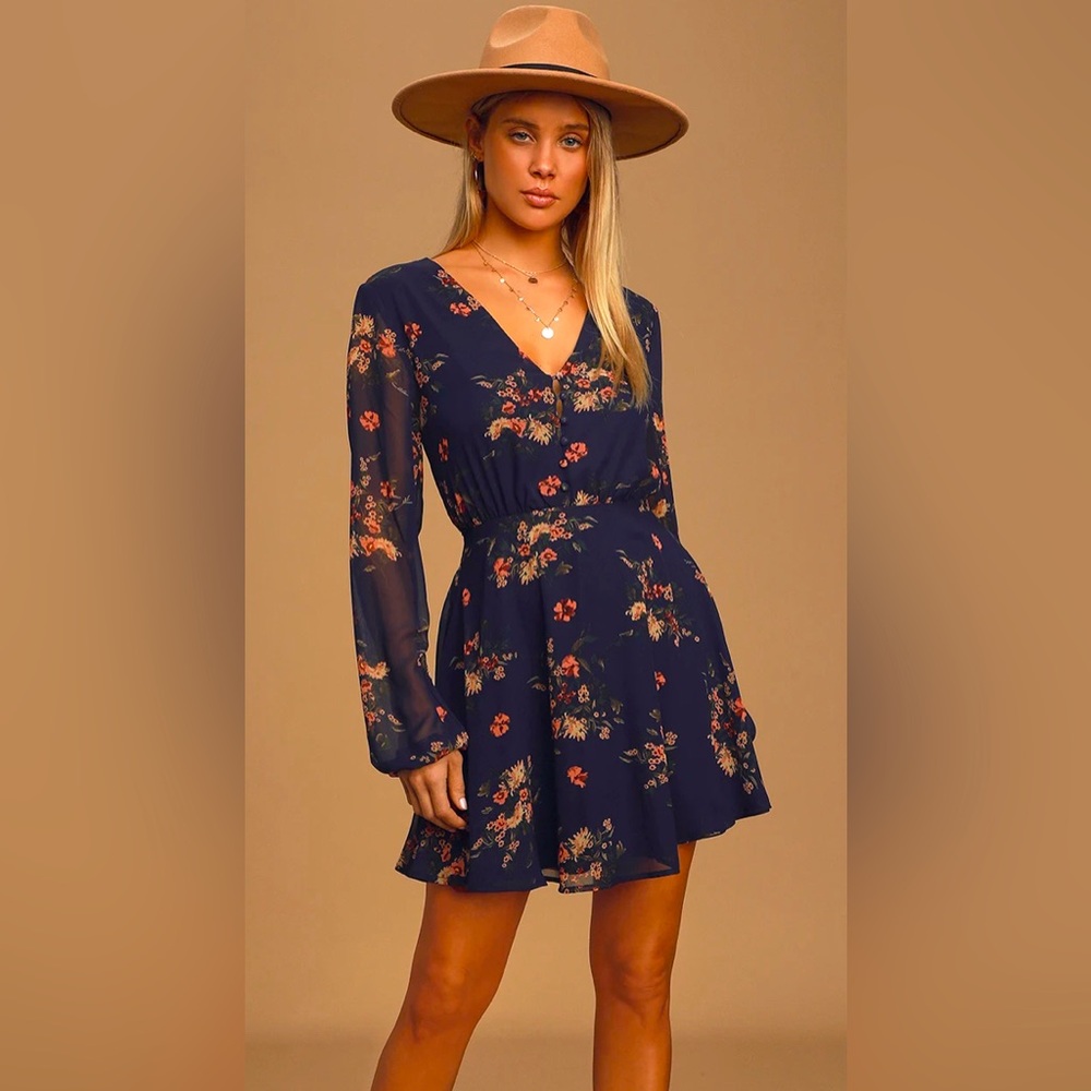 Lulus Always Yours Navy Blue Floral Print Long Sleeve Skater Dress size medium